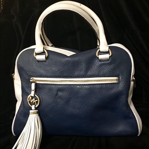 Michael Kors Handbags - Michael Kors Knox satchel